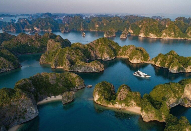 halong-bay-cat-ba-island-3d2n-cave-view-point-trekking