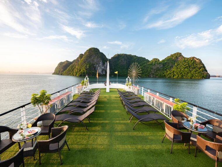 halong-bay-luxury-5-cruise-with-kayaking-lunch-buffet