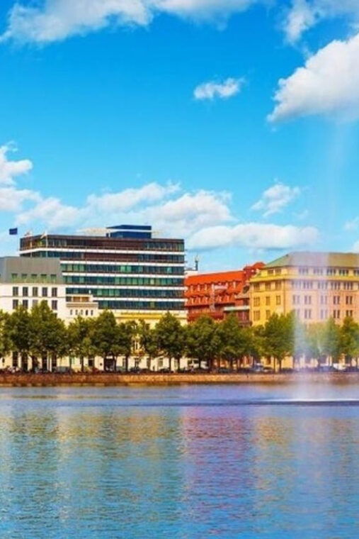 hamburg-old-town-walking-tour-with-a-guide