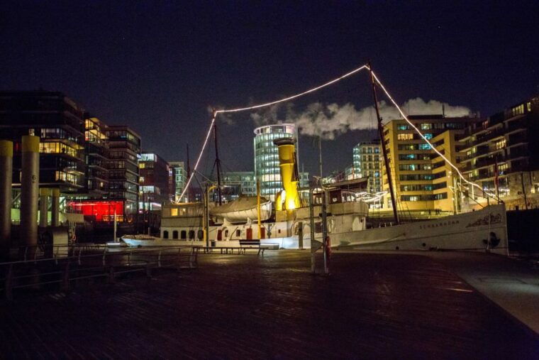 hamburg-speicherstadt-and-hafencity-2-hour-tour