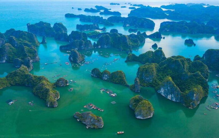 hanoi-halong-lan-ha-bay-cruise-with-limousine-transfer-2