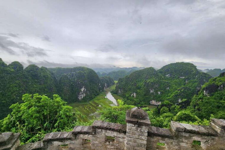 hanoi-hoa-lu-tam-coc-mua-cave-1-day-trip-by-limousine