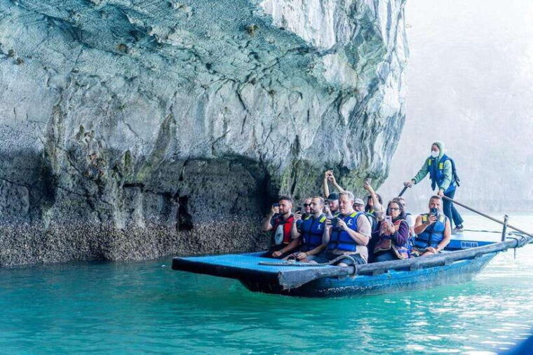 hanoi-luxury-ha-long-cruise-by-super-yacht-with-transfer