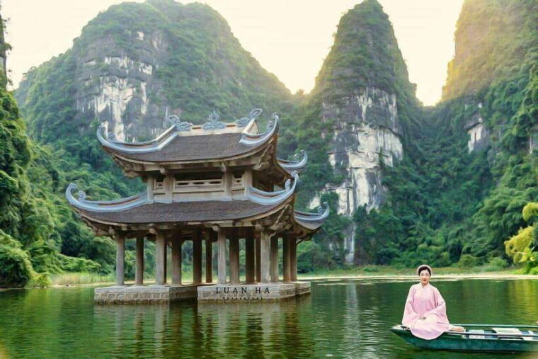 hanoi-quang-phu-cau-incense-village-hoa-lu-trang-an-tour