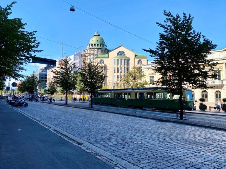 helsinki-city-highlights-and-suomenlinna-eco-friendly-tour