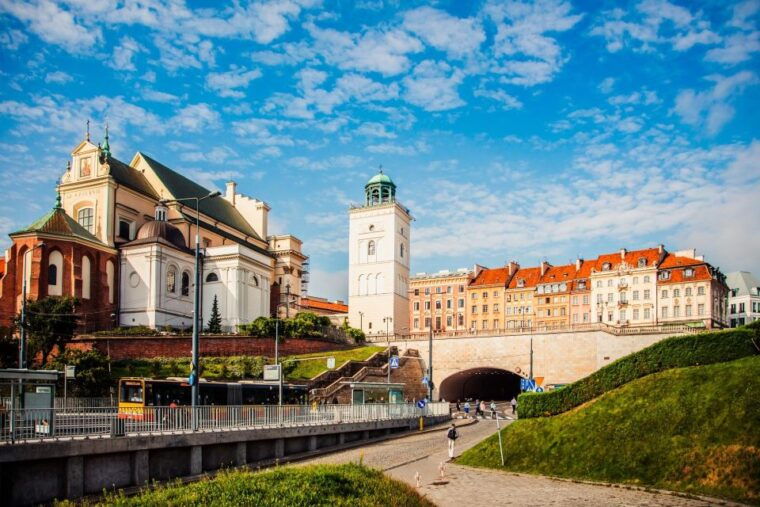 highlights-of-warsaw-private-bike-tour-with-licensed-guide