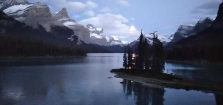 hiking-in-the-sacred-valleys-of-the-canadian-rockies