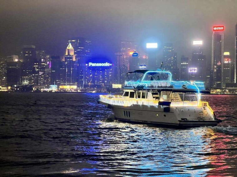 hk-victoria-harbor-yings-journey-sightseeing-night-cruise