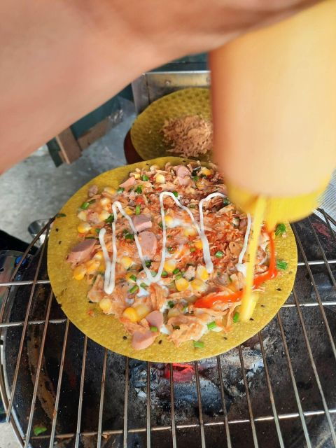 ho-chi-minh-super-niche-walking-street-food-tour-with-local