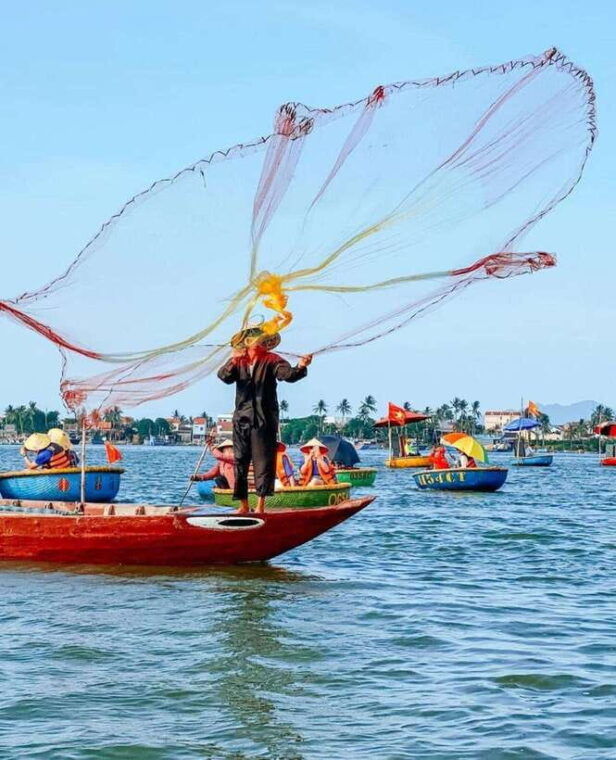 hoi-an-basket-boat-tour-with-hotel-pickup-and-lunch-by-hang
