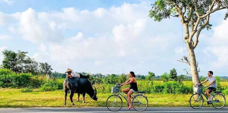 hoi-an-eco-bike-tour-visit-cultural-traditional-villages