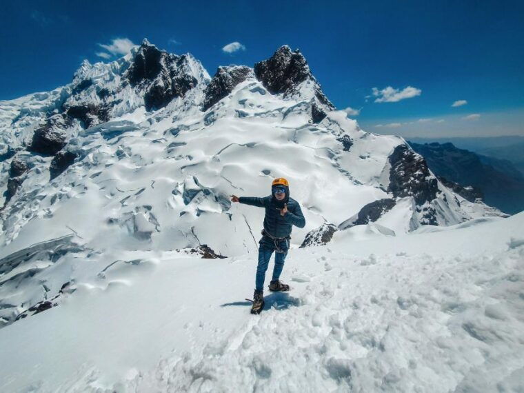 huaraz-ascent-to-nevado-mateo-full-day