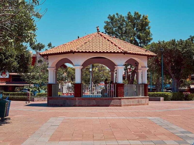huatulco-city-sightseeing-shopping-tour