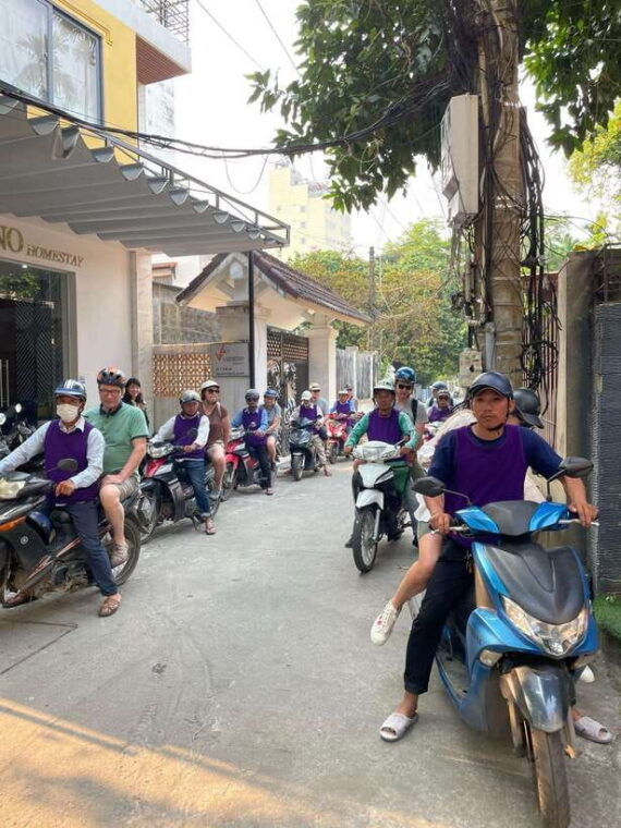 hue-guided-local-food-tour-with-tastings