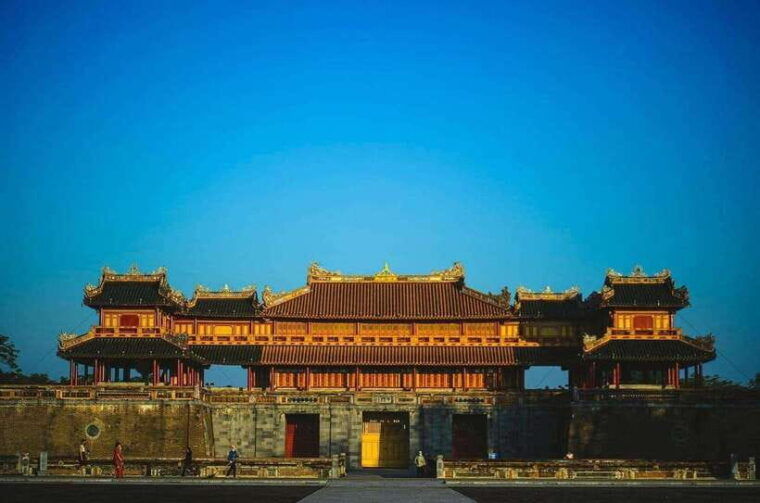 hue-half-day-city-tour-with-dragon-boat-and-car