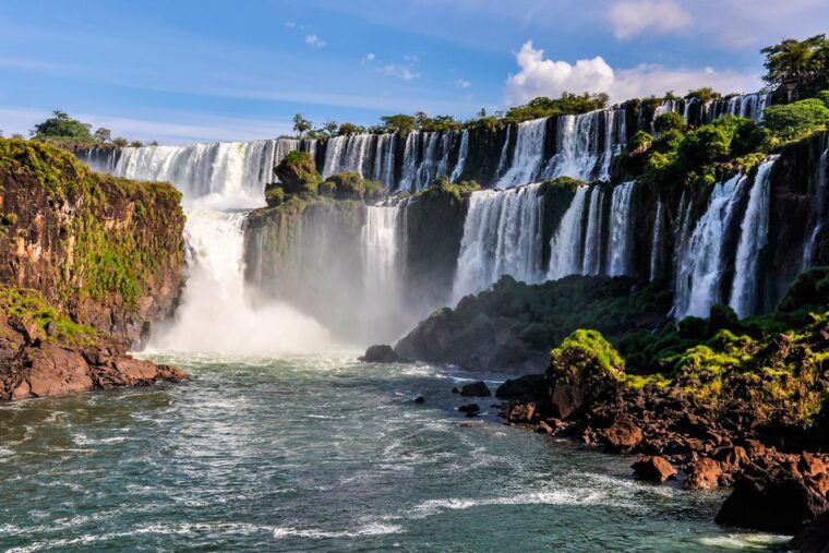 iguazu-falls-brazil-argentina-3-day-in-out-transfers