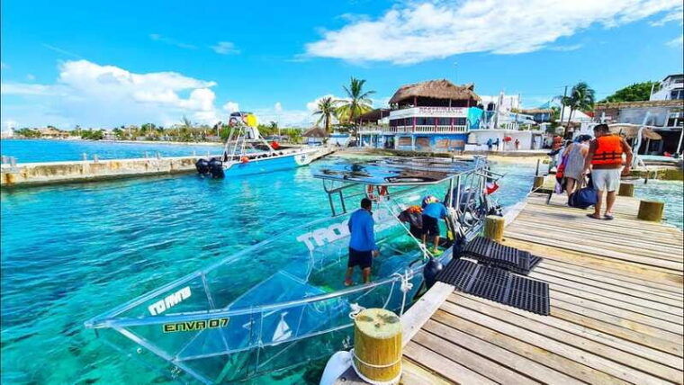 isla-mujeres-100-transparent-boat-ride