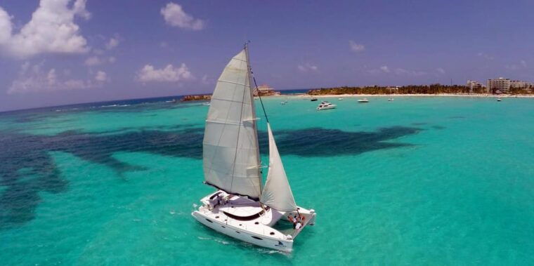 isla-mujeres-catamaran-sail-to-isla-mujeres-from-cancun
