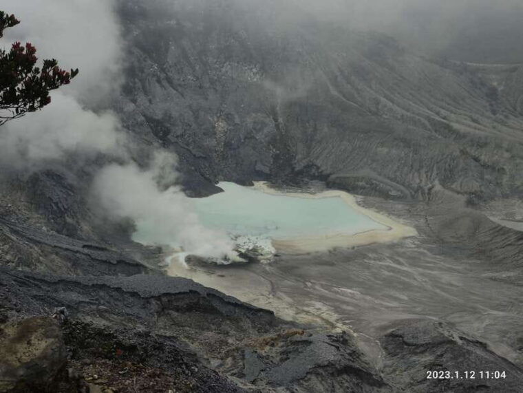 jakarta-volcano-hot-spring-tea-rice-fields-coffee-tour