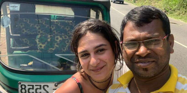 kandy-city-tours-and-peradeniya-botanical-garden-by-tuk-tuk
