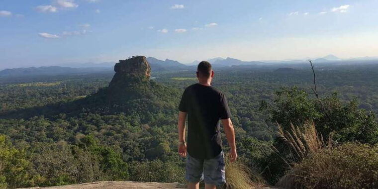 kandy-pidurangala-rock-sunrise-and-minneriya-safari-trip