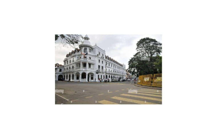 kandy-to-ambuluwawa-day-tour-by-luxary-car