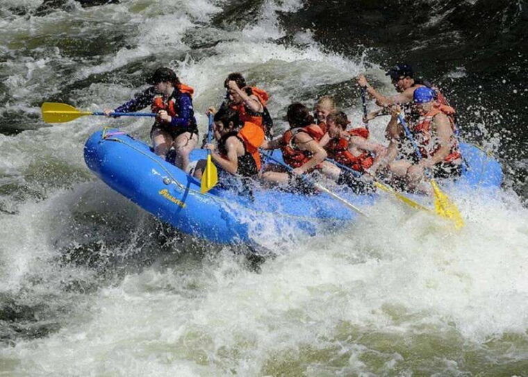 kandy-to-kithulgala-white-water-rafting-on-the-kelani-river
