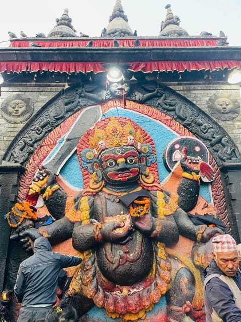 kathmandu-durbar-square-ason-market-kathe-simbu-stupa
