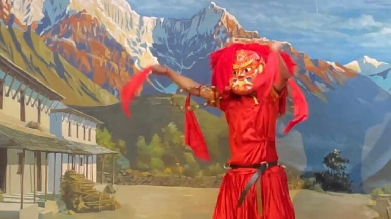kathmandu-nepalese-cuisine-dinner-with-traditional-dance