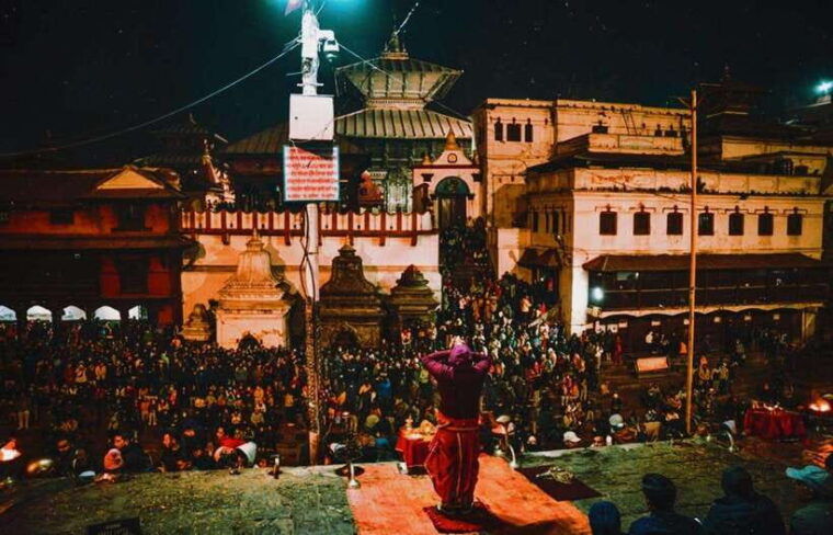 kathmandu-pashupatinath-temple-aarti-cremation-night-tour