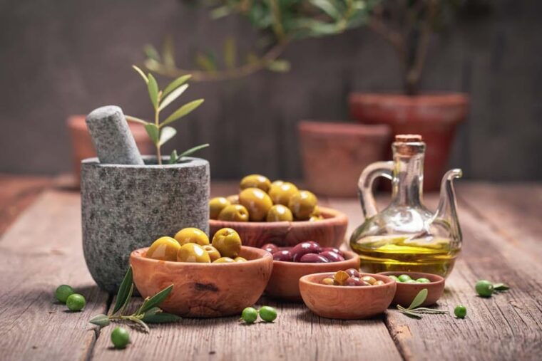 kefalonia-virgin-olive-oil-experience-with-herbs-wine