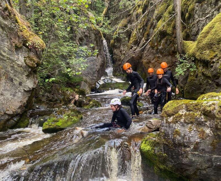 kelowna-okanagan-canyoning-tour