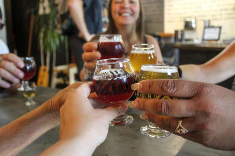 kelowna-walking-food-tour-with-7-tastings-and-4-drinks