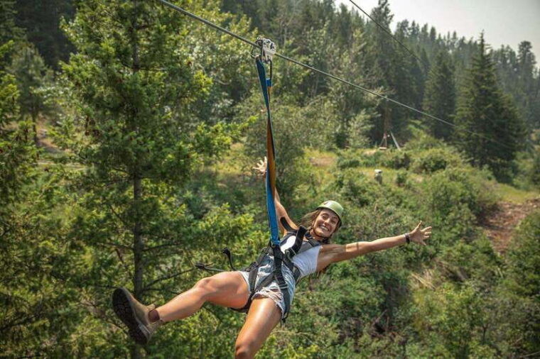 kelowna-zipline-wine-tour