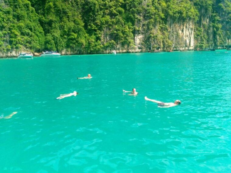 khao-lak-phi-phi-island-maya-beach-and-snorkeling-day-trip