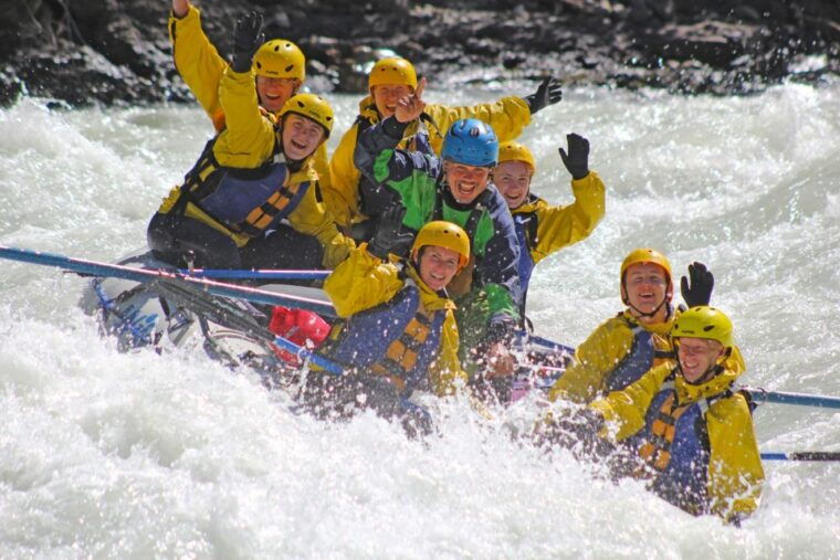 kicking-horse-river-rafting-trip-with-bbq