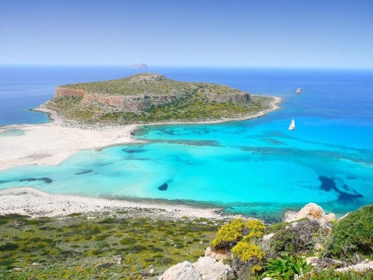 kissamos-balos-gramvousa-luxury-catamaran-sailing-cruise-2