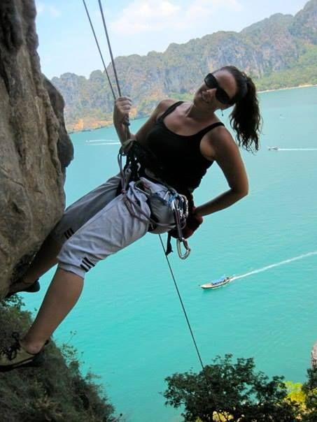 krabi-half-day-rock-climbing-at-railay-beach