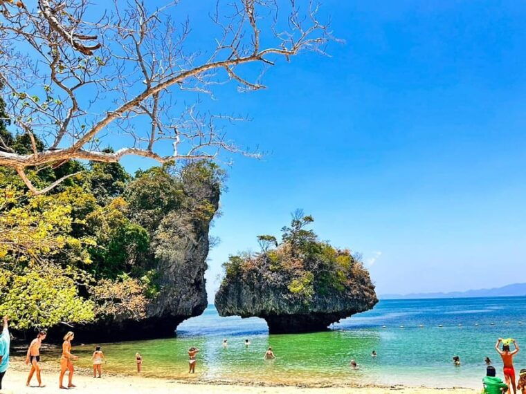 krabi-hong-islands-join-tour-by-longtail-boat