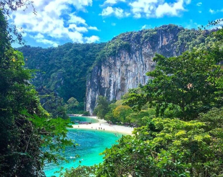 krabi-island-hopping-tour-by-private-longtail-boat