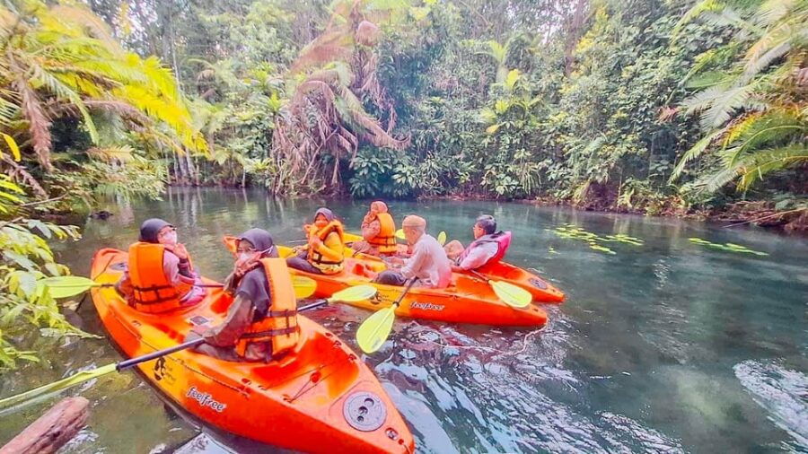 krabi-kayaking-and-swimming-clongrood-tour