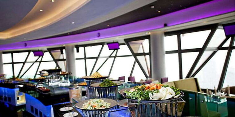 kuala-lumpur-buffet-dinner-at-atmosphere-360-and-night-tour