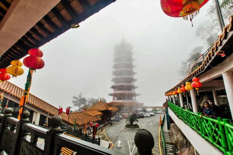 kuala-lumpur-genting-highland-tour-with-skyworld-theme-park
