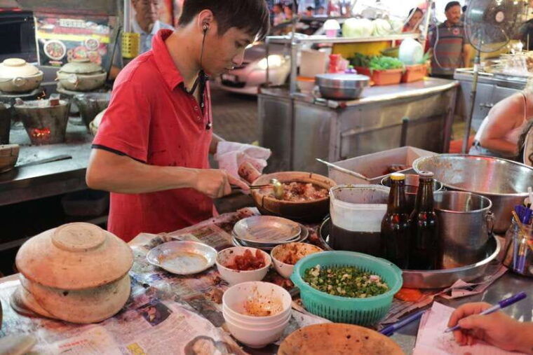 kuala-lumpur-nightlife-street-food-tour-with-6-tastings