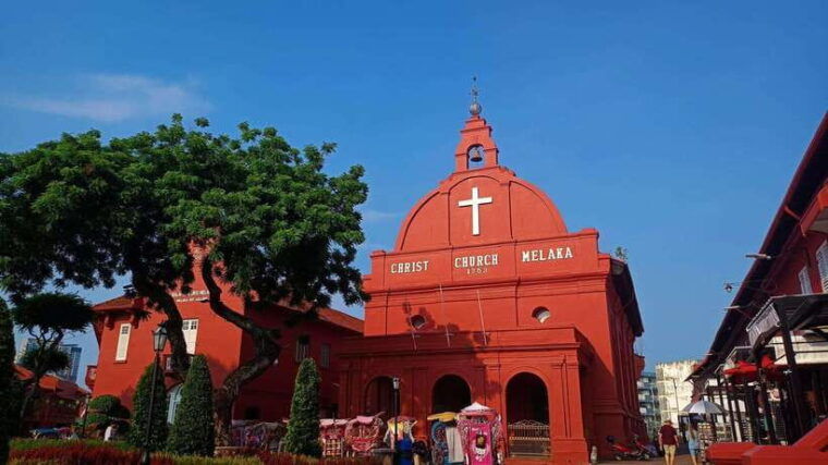 kuala-lumpur-private-malacca-night-tour-w-cruise-trishaw