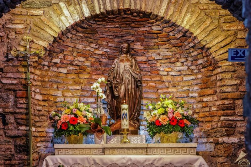 kusadasi-ephesus-house-of-virgin-mary-and-temple-tour