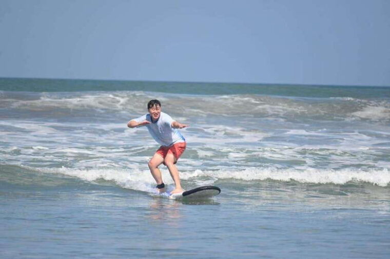 kuta-bali-private-surf-lesson-with-surf-photos-videos