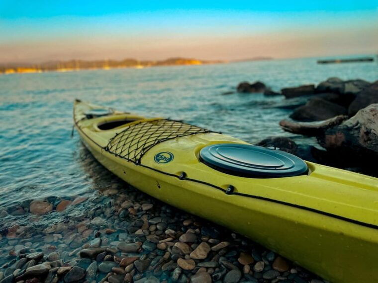 la-ciotat-calanques-national-park-guided-kayak-tour