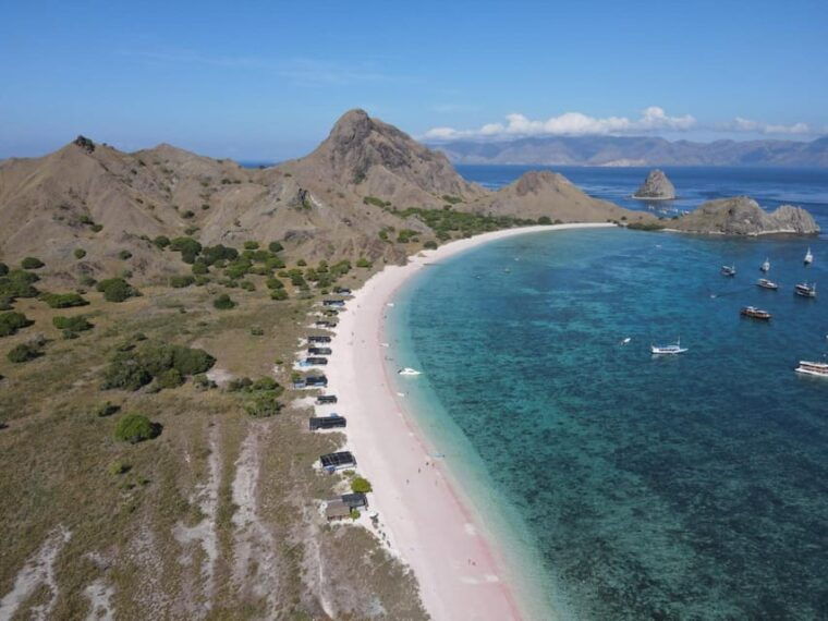 labuan-bajo-3-day-2-night-tour-with-komodo-and-pink-beach