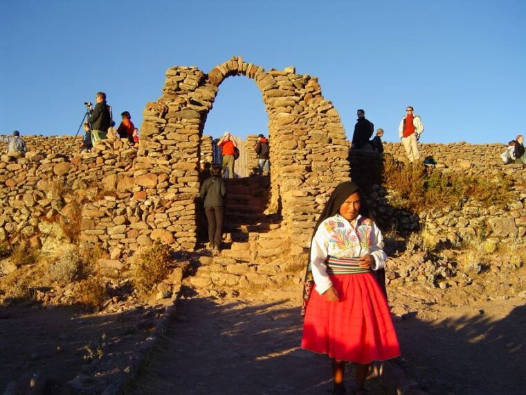lake-titicaca-uros-and-taquile-full-day-tour